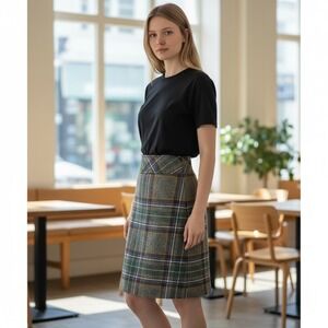 LL BEAN Plaid Wool Skirt Sz 8 P Knee Length Preppy Work Academia Classic Office
